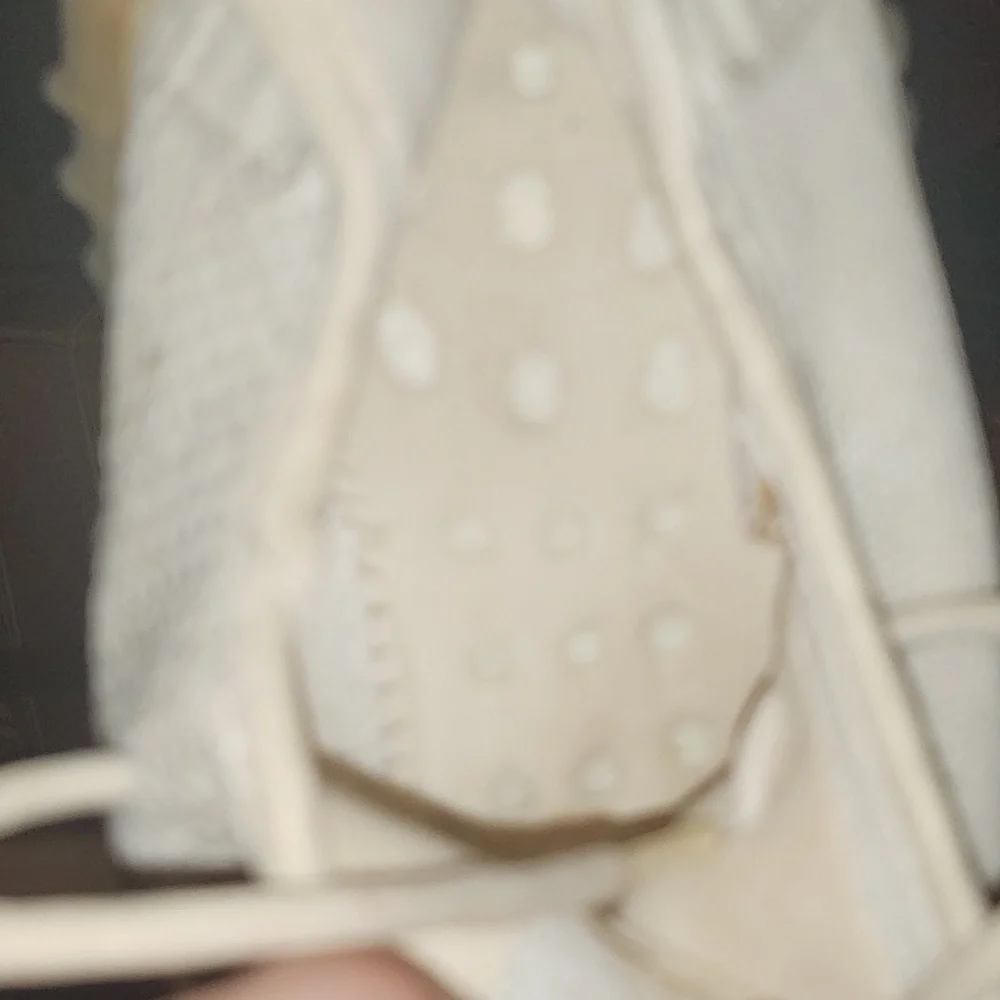 Adidas Yeezy Boost 350 V2 Cream Sneakers - Picture 4 of 7